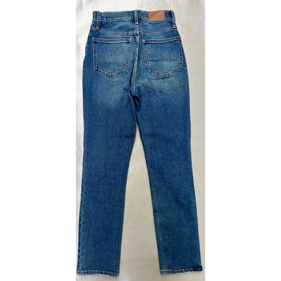 Madewell The Highest-Rise Perfect Vintage Jean in Longisle Wash - Picture 6 of 7